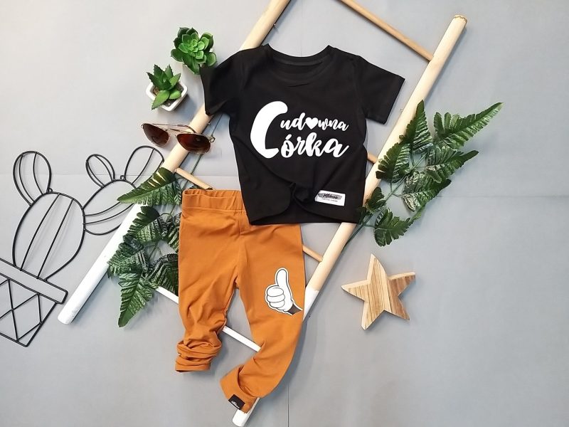 T-shirt cudowna córka czarny