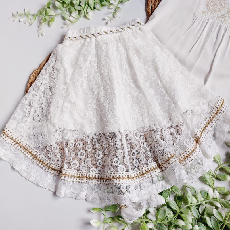 Biała spódnica boho z dłuższym tyłem