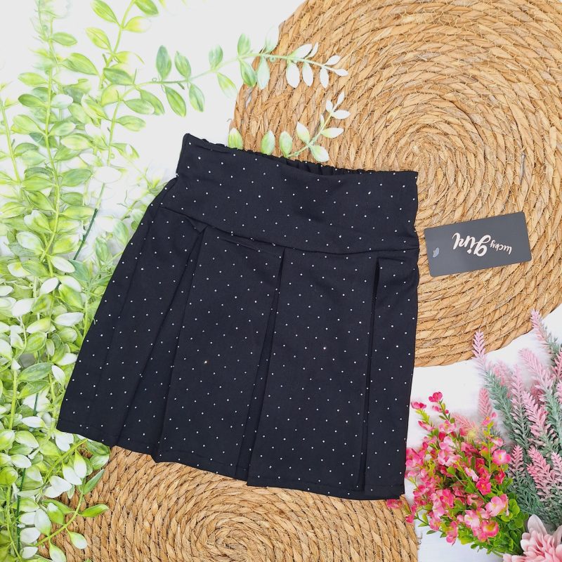 Czarna spódniczka z kryształkami