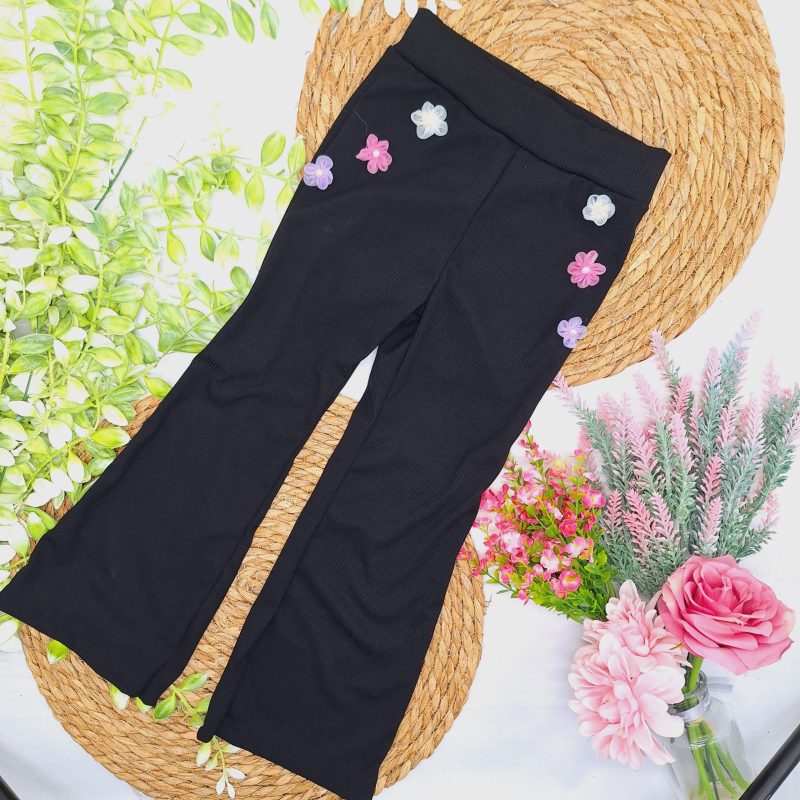 Prążkowane dzwony z kwiatkami