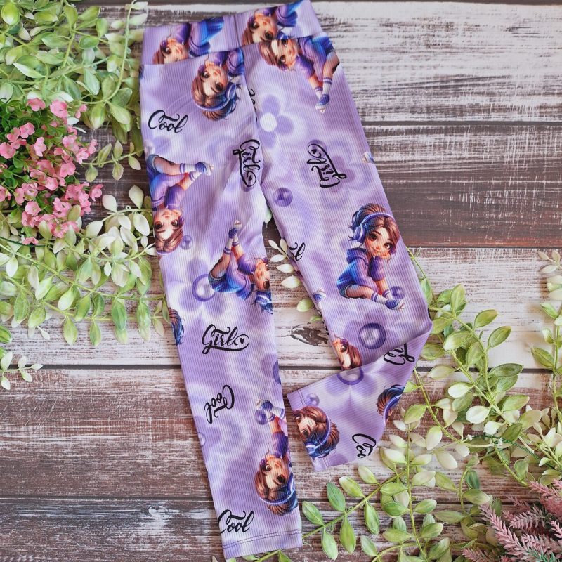 Leginsy prążkowane z laleczką